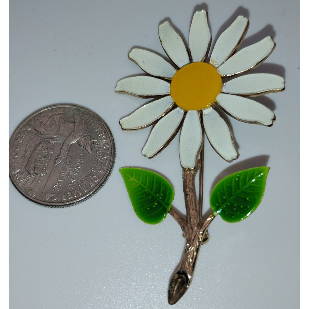 Vintage 60s Enamel Daisy Flower Brooch White Yellow Green Gold Tone Pin